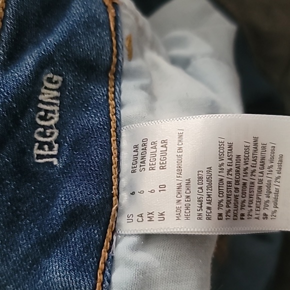 3/$35 American Eagle Super Stretch Jeggings Washed - Picture 7 of 7
